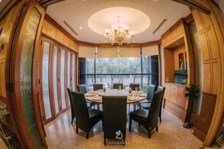 Seeharaj Hotel Уттарадіт Екстер'єр фото
