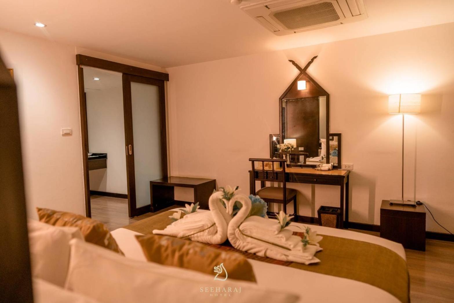 Seeharaj Hotel Уттарадіт Екстер'єр фото